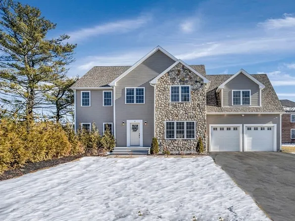 9 Wellington Dr, Littleton, MA 01460