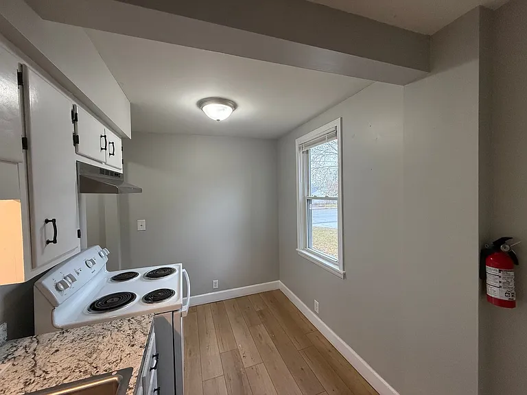 219 E McPherson Hwy — Photo 2