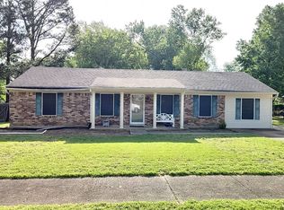 6990 Saddlebrook Dr, Millington, TN 38053