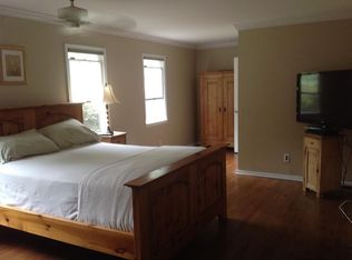 221 Glen Rd, Woodcliff Lake, NJ 07677