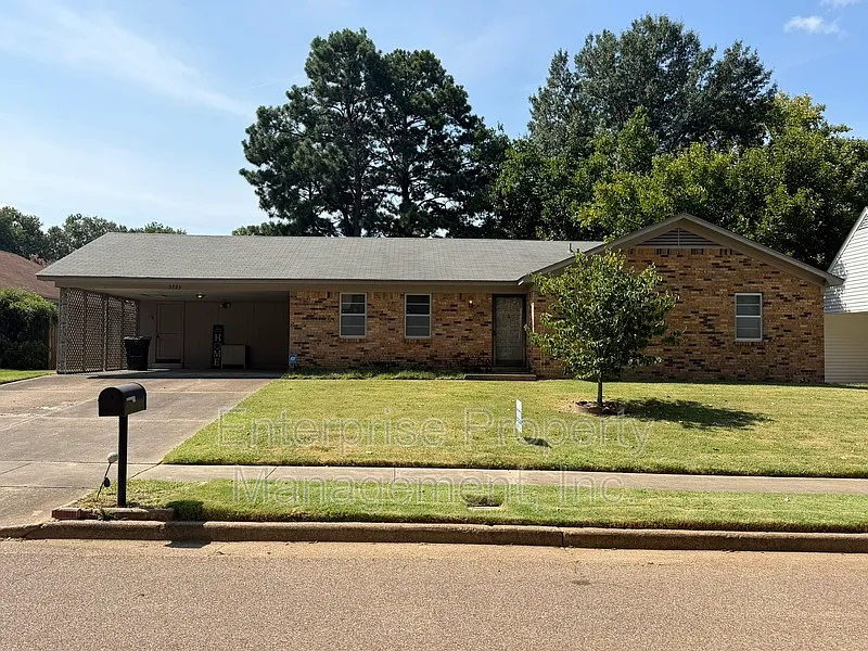 5723 Bartlett Woods Dr