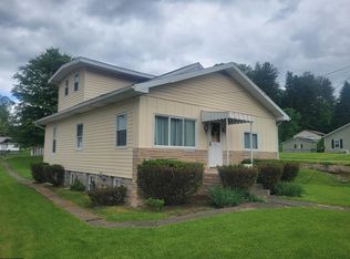 561 Owings Rd, Shinnston, WV 26431
