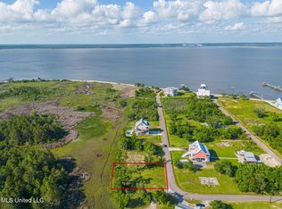 113 Pine Tree Rd, Bay Saint Louis, MS 39520