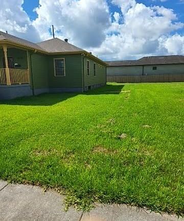 3rd image of 3634 Annunciation St