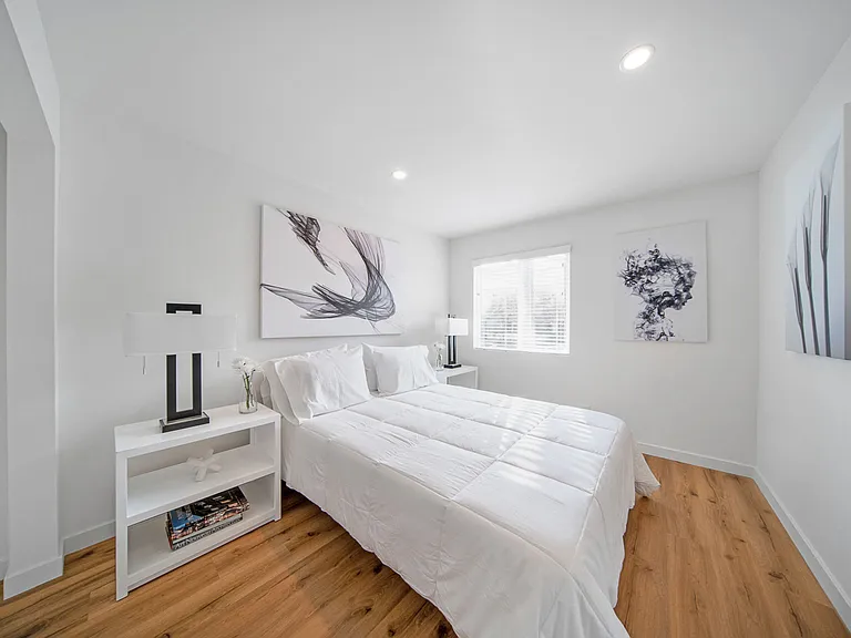 448 N 6th St — Photo 33