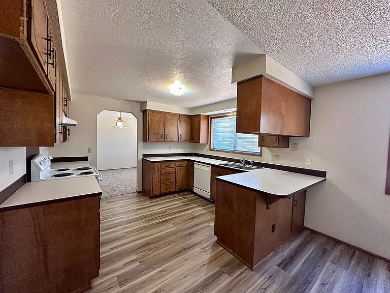 970 S 55th Pl — Photo 10