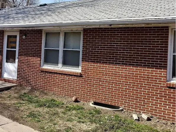 3017 S 12th St, Lincoln, NE 68502
