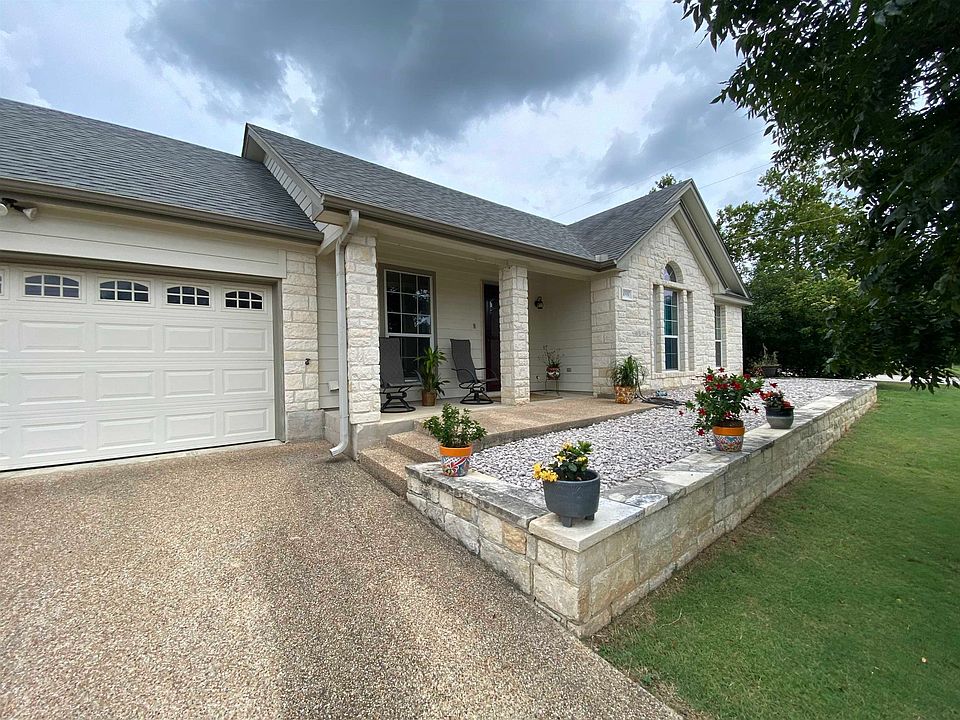 409 South Rhomberg Street Apartments TX Zillow