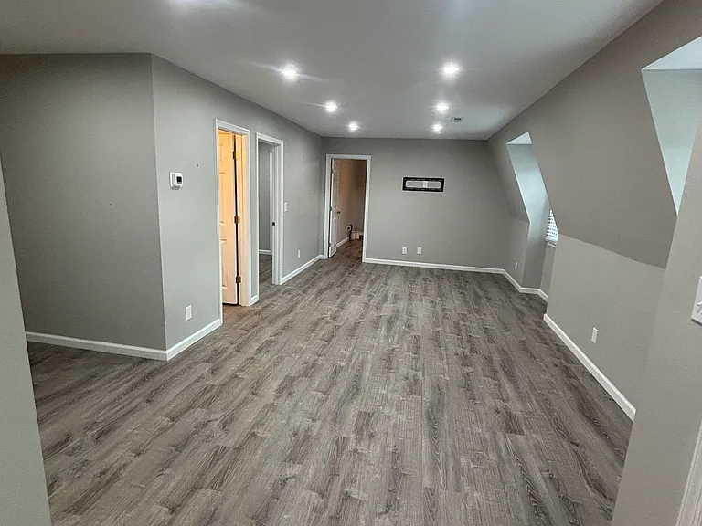 2714 Parkview Dr #A — Photo 1