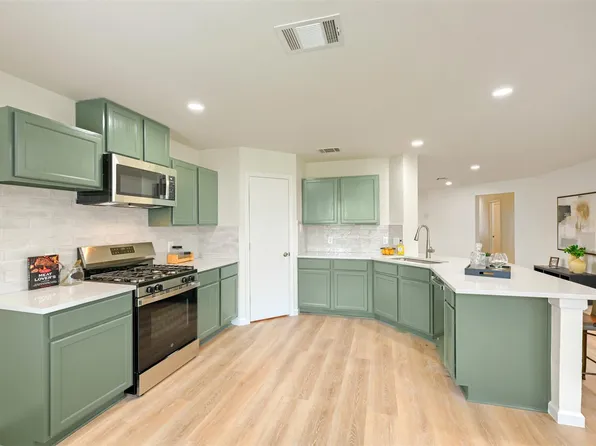 208 Buttercup Way, Kyle, TX 78640
