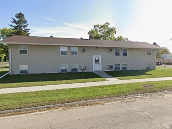 Marathon 2207 12th St S, 2207 S 12th St #2, Grand Forks, ND 58201