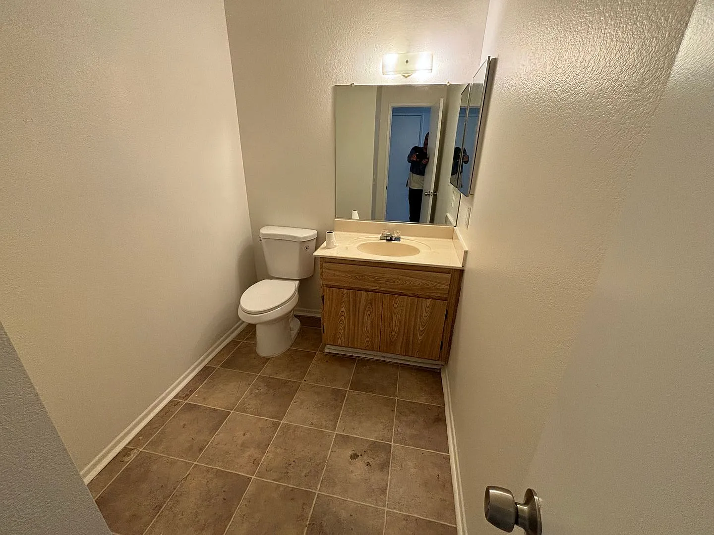 Modern and Spacious 3-Bedroom Townhome in Lancaster! — Photo 3