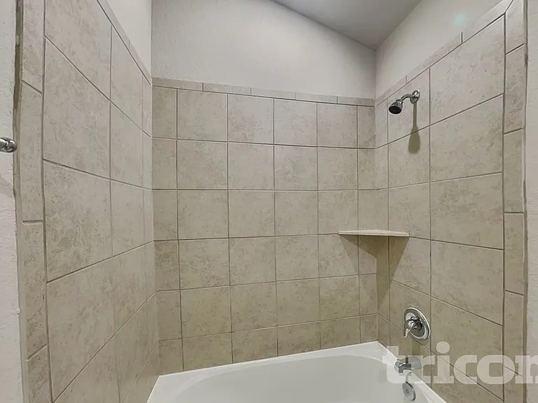 13658 Paxton Blvd — Photo 14