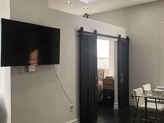 5th image of 338 W 19th St APT 6B