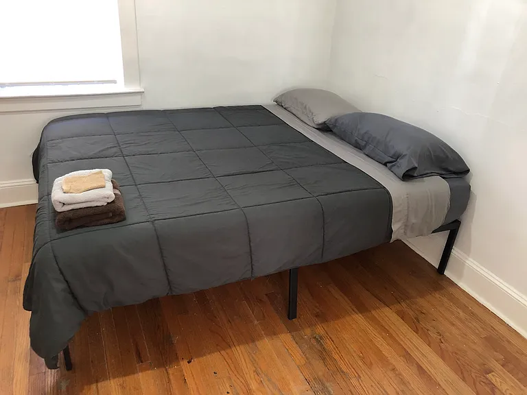 355 Leon Ave — Photo 6
