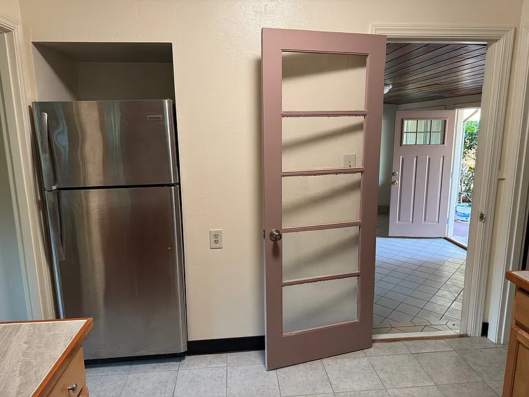 7640 Healdsburg Ave — Photo 15