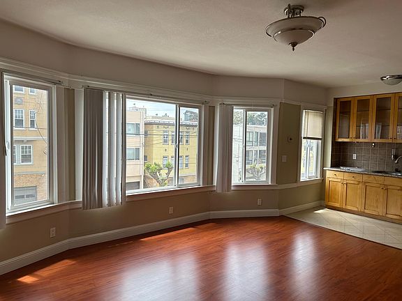 3rd image of 4912 California St APT 3