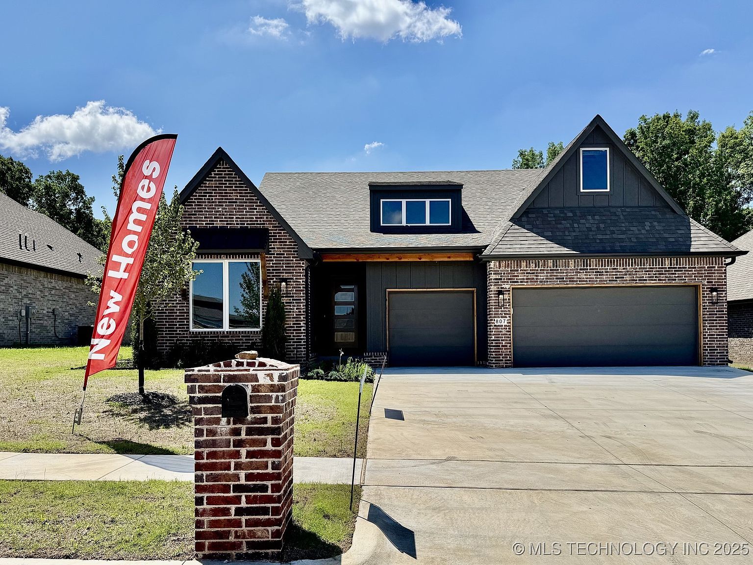 807 E Jacksonville St, Broken Arrow, OK 74012 | Zillow