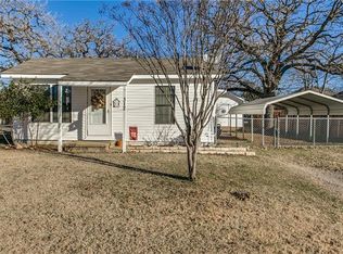 312 W Broadway St, Kennedale, TX 76060