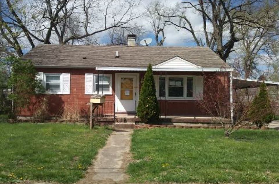 1st image of 30 Greensward Dr