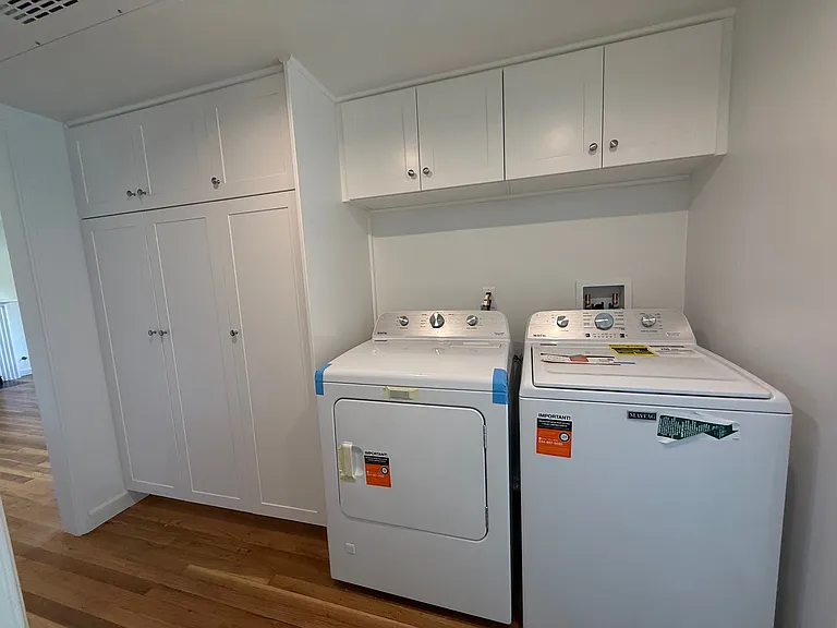 1216 E Glenoaks Blvd #1 — Photo 7