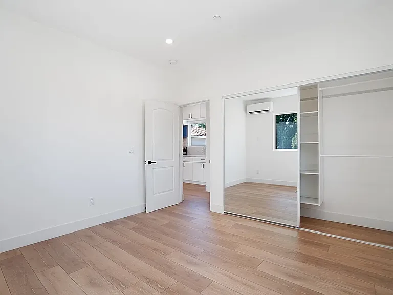 6266 Etiwanda Ave #18254 — Photo 13