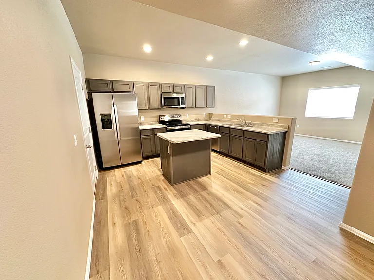 1720 Belton Hts — Photo 4