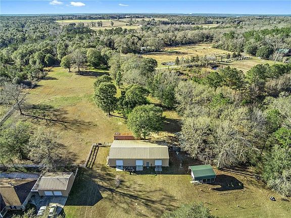 3rd image of 5925 Boggy Creek Dr