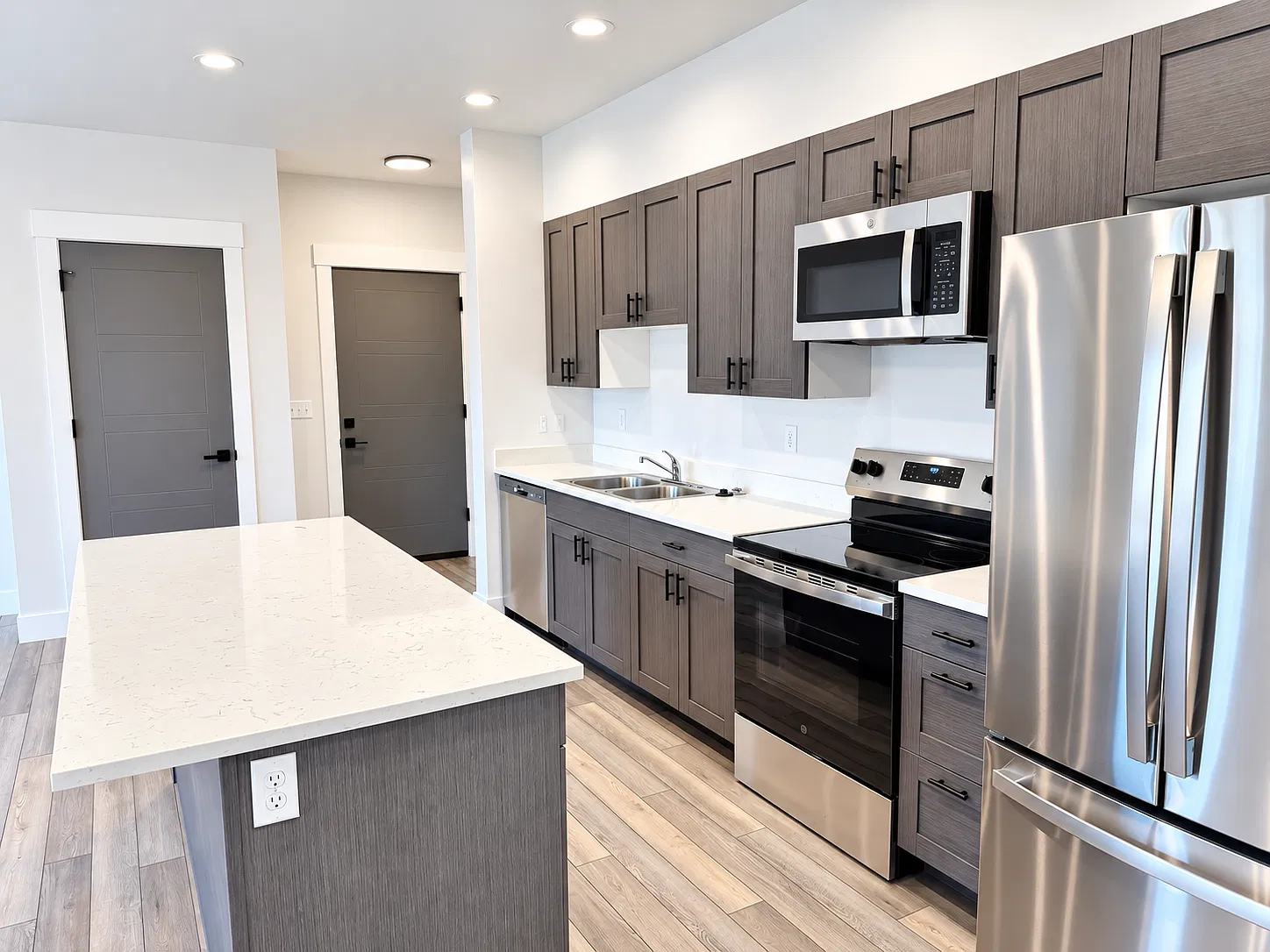105 Colorado Ave — Photo 4