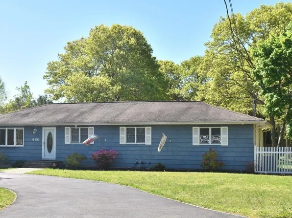 480 Furrows Road, Holbrook, NY 11741