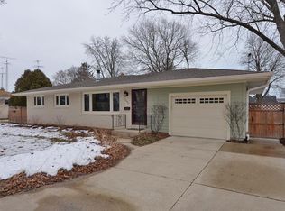 7535 18th Ave, Kenosha, WI 53143