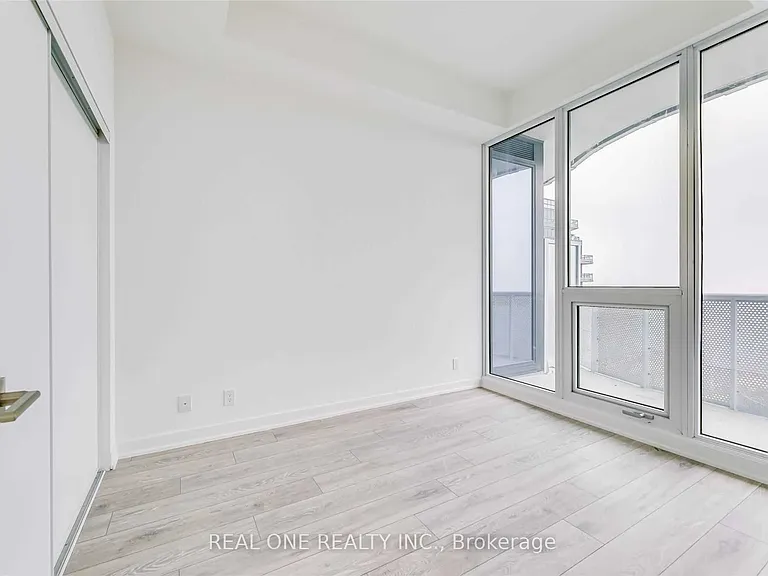 15 Holmes Ave #2409 — Photo 6