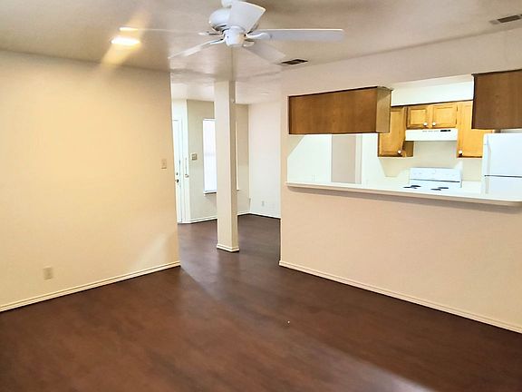 4th image of 3325 Gardenview Cir