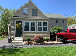 34 Mission Rd, Tyngsboro, MA 01879
