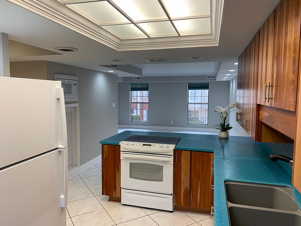 Open Kitchen