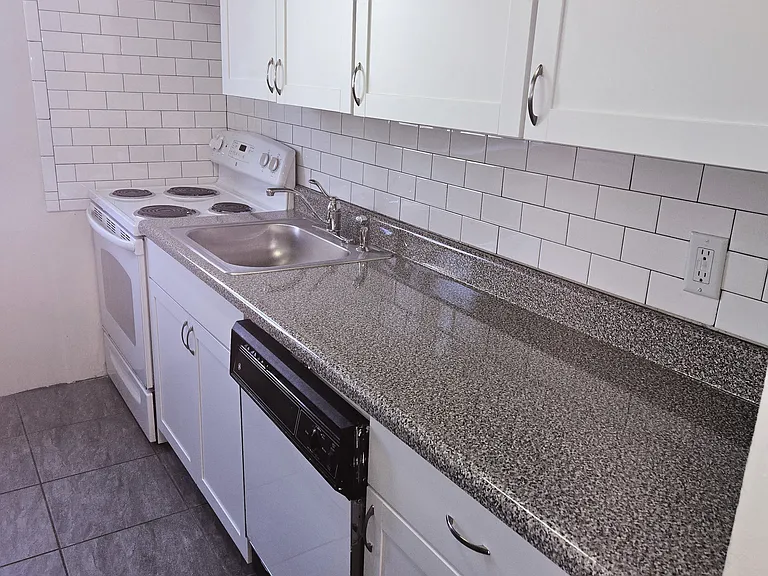 90 Prospect Ave #2D — Photo 5