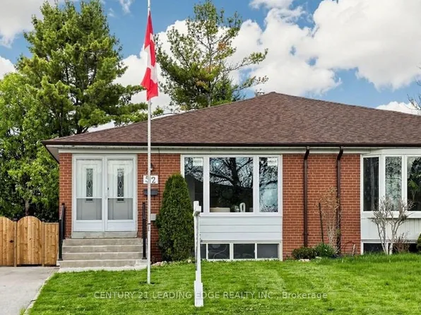 52 Clydesdale Dr, Toronto, ON M2J 3N2