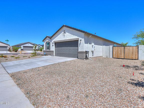3rd image of 1034 W PARADISE Drive