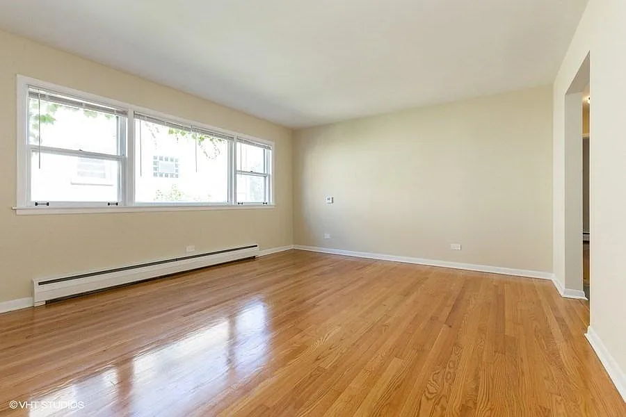 2 bed, $1,800 — Photo 2