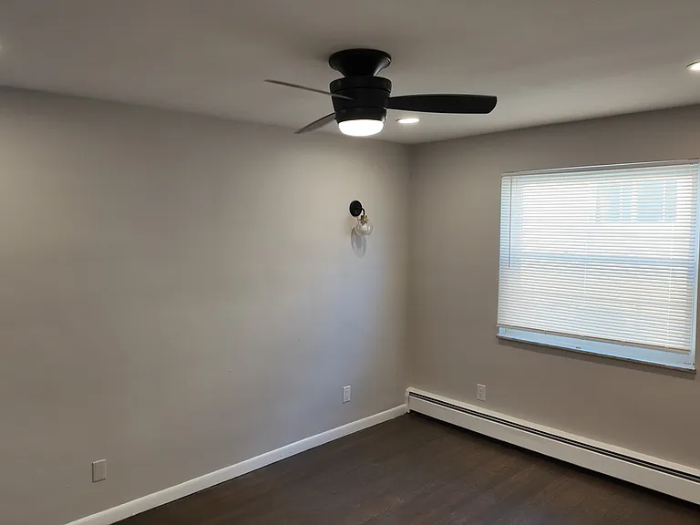 3160 Schubert Ave #1 — Photo 4