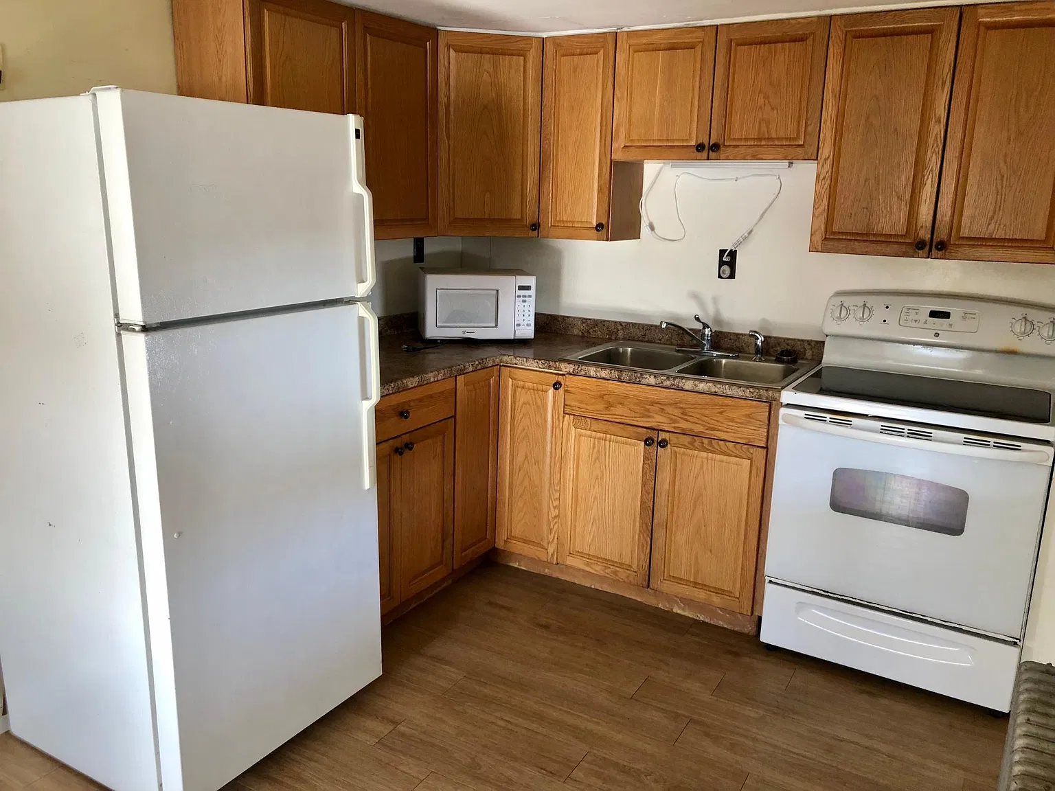 2 bed, 700 sqft, $1,550 — Photo 4
