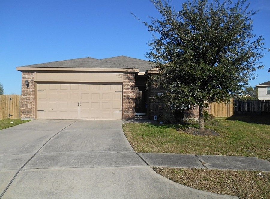 1st image of 805 Seadrift Ct