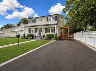 92 Washington Avenue, Deer Park, NY 11729