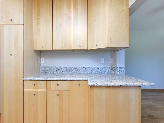 Extra Storage/Cabinets