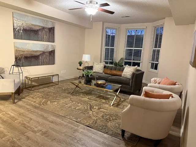 3323 Domain St #2 — Photo 3