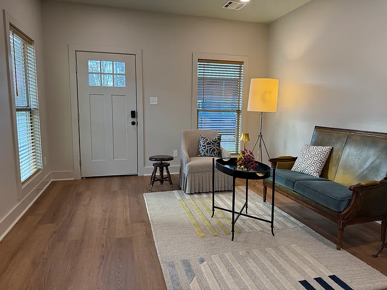 605 General Mouton Ave #102 — Photo 12