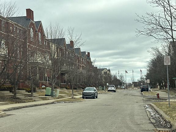 4th image of 3181 Newbury Pl