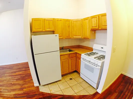 Rented by J Misrahi Realty Corp | media 2