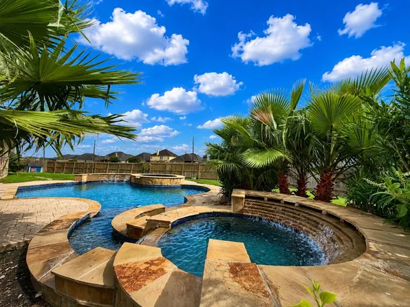 19707 Mallets Bay Ct, Richmond, TX 77407