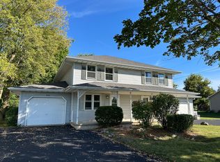 828-830 N Oakwood Rd, Oshkosh, WI 54904